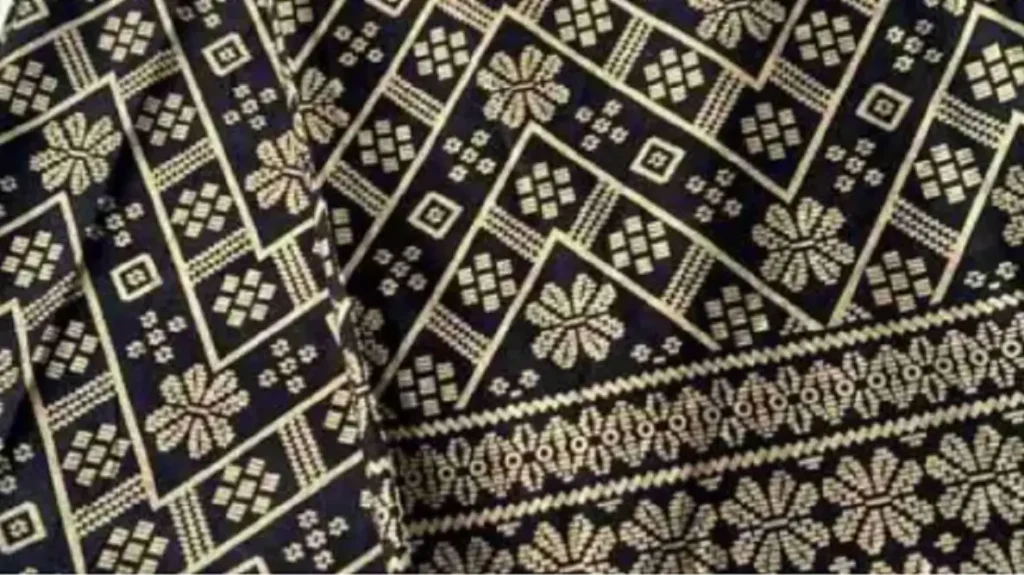 batik prada emas